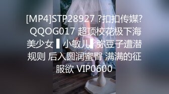 沙滩游泳场女厕全景偸拍各种类型美眉换衣方便有极品妹